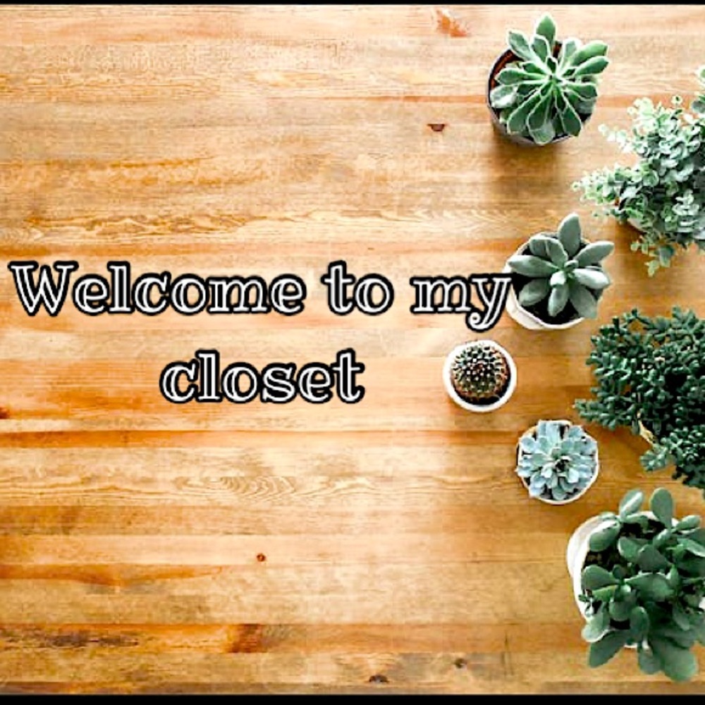 Hi Welcome to my closet!!